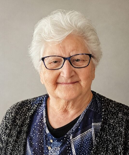 Nicole Van Eeckhaute